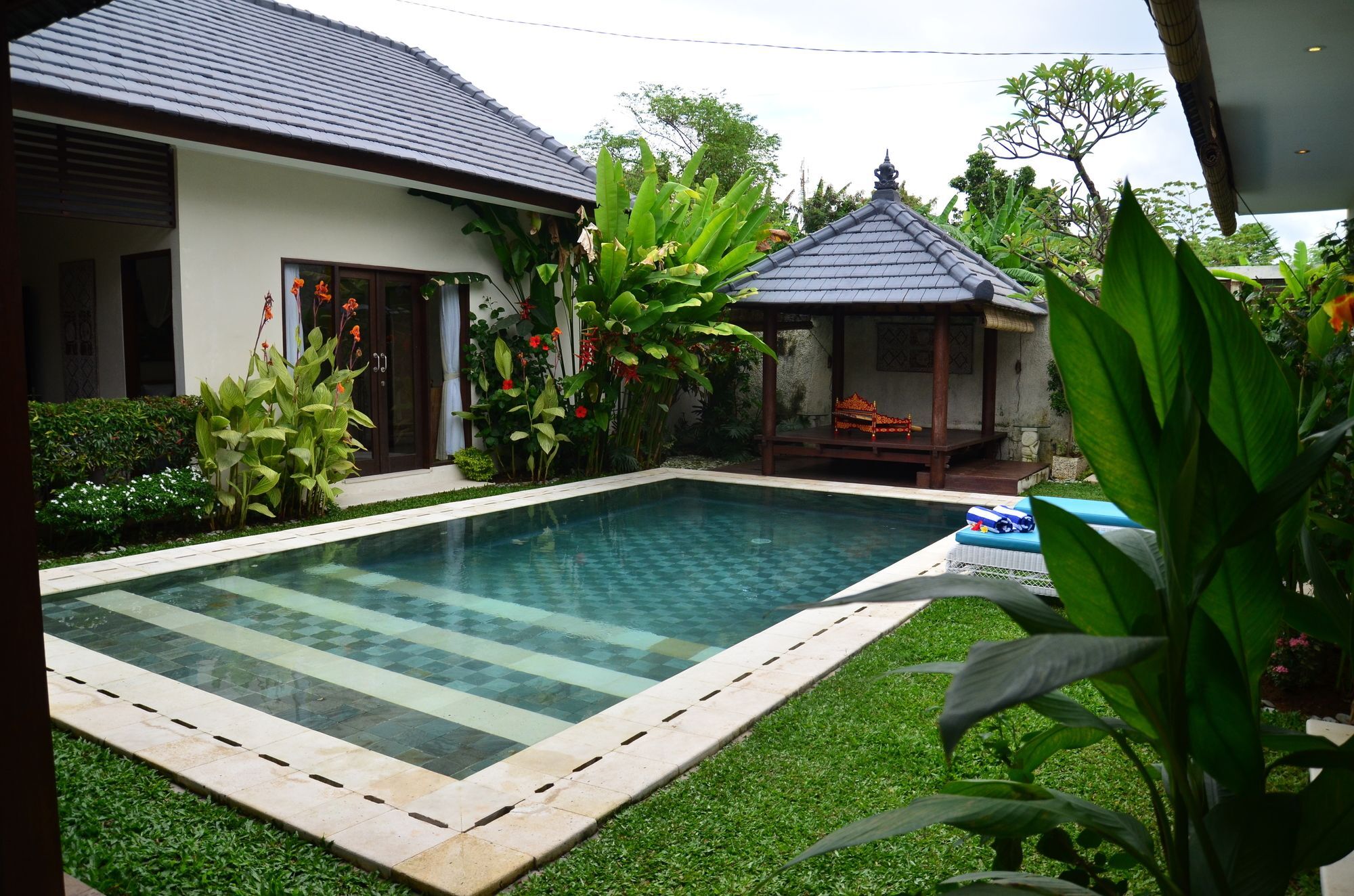 Villa Intan Bali Legian Exterior photo